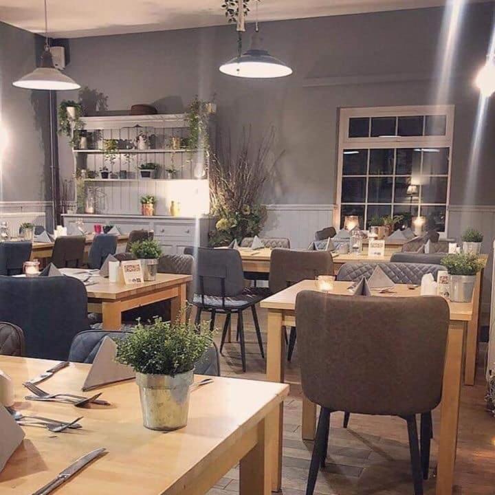 Anchor Inn Oake 外观 照片
